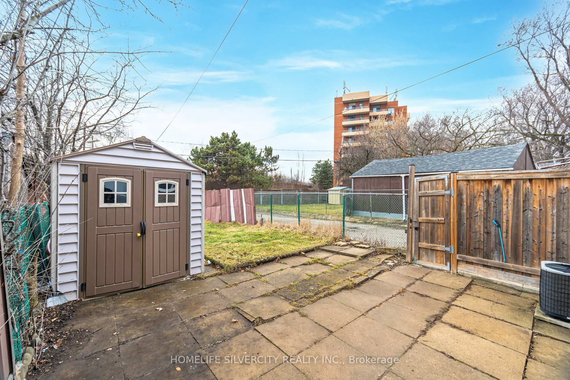 Photo 21 of 70 Corby Crescent, Brampton, Downtown Brampton — HOMEH