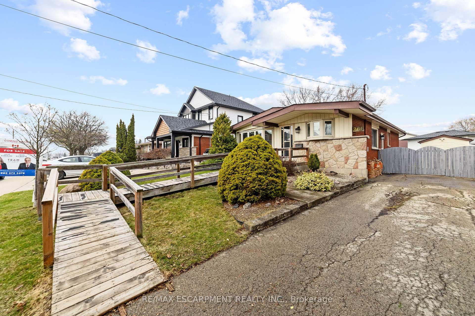 Photo 23 of 261 Thorner Drive, Hamilton, Thorner — HOMEH