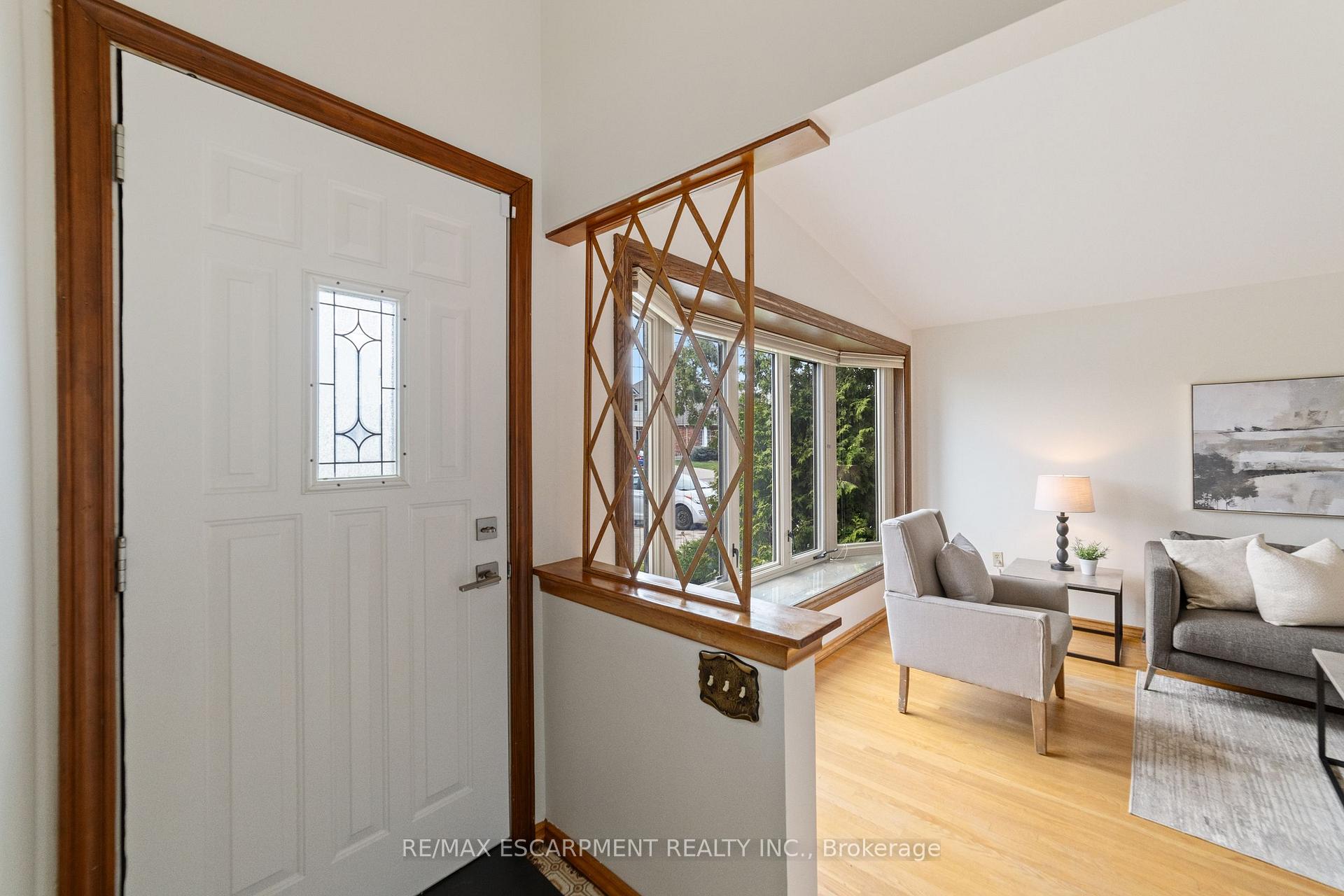 Photo 28 of 261 Thorner Drive, Hamilton, Thorner — HOMEH