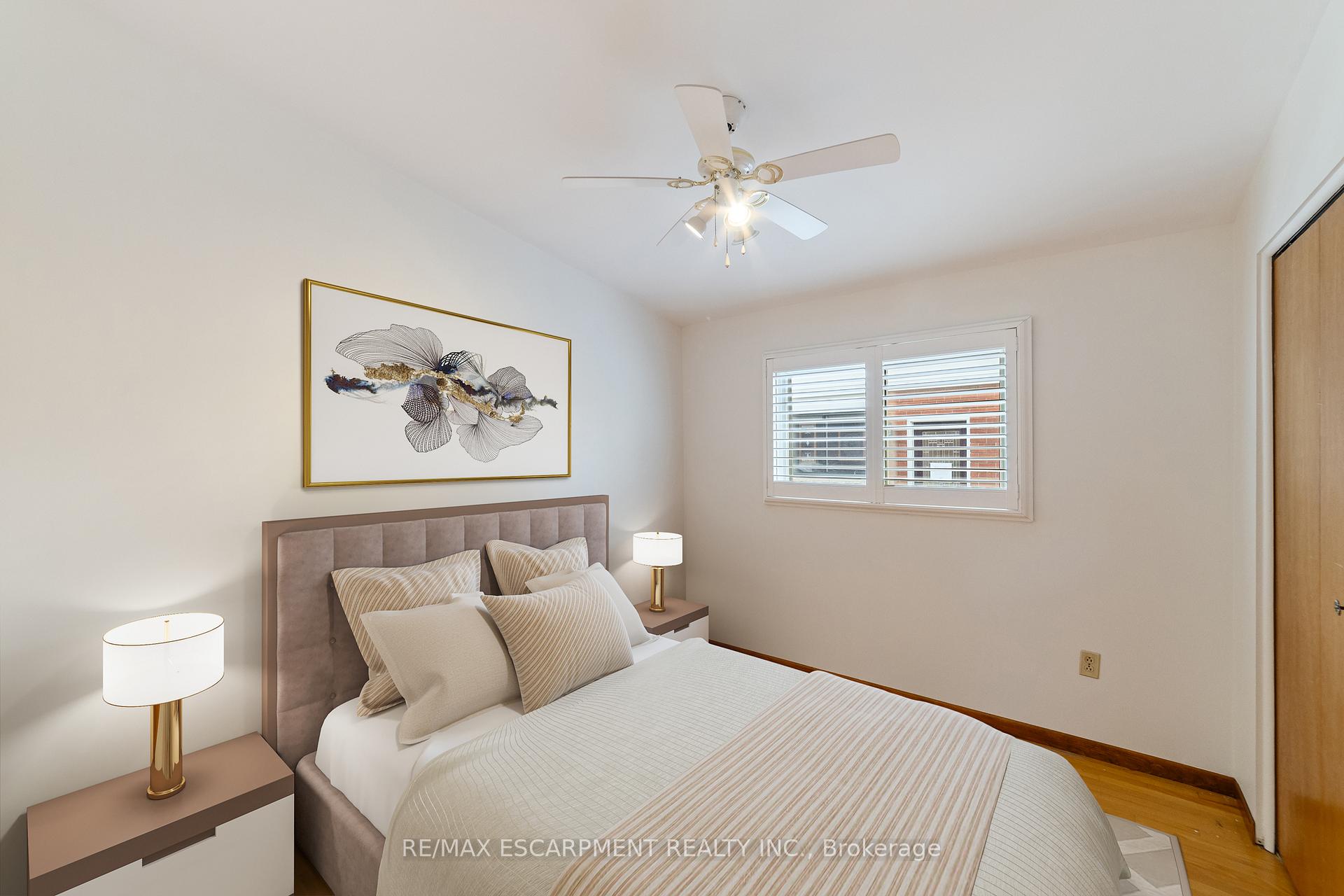 Photo 11 of 261 Thorner Drive, Hamilton, Thorner — HOMEH