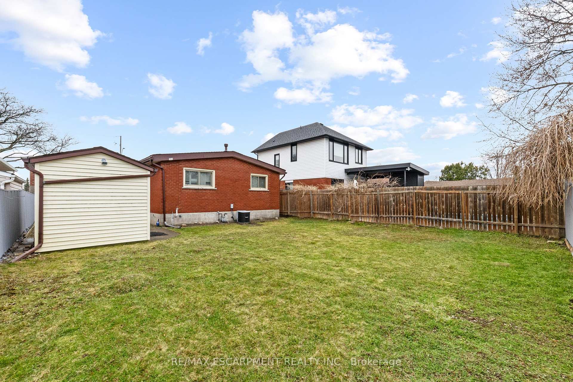 Photo 26 of 261 Thorner Drive, Hamilton, Thorner — HOMEH