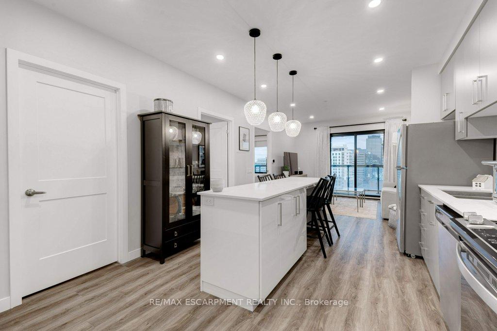 Photo 10 of Unit 812, 15 Queen Street S, Hamilton, Central — HOMEH