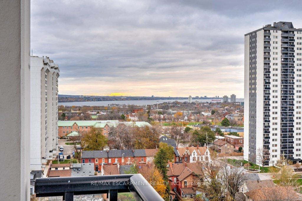 Photo 27 of Unit 812, 15 Queen Street S, Hamilton, Central — HOMEH