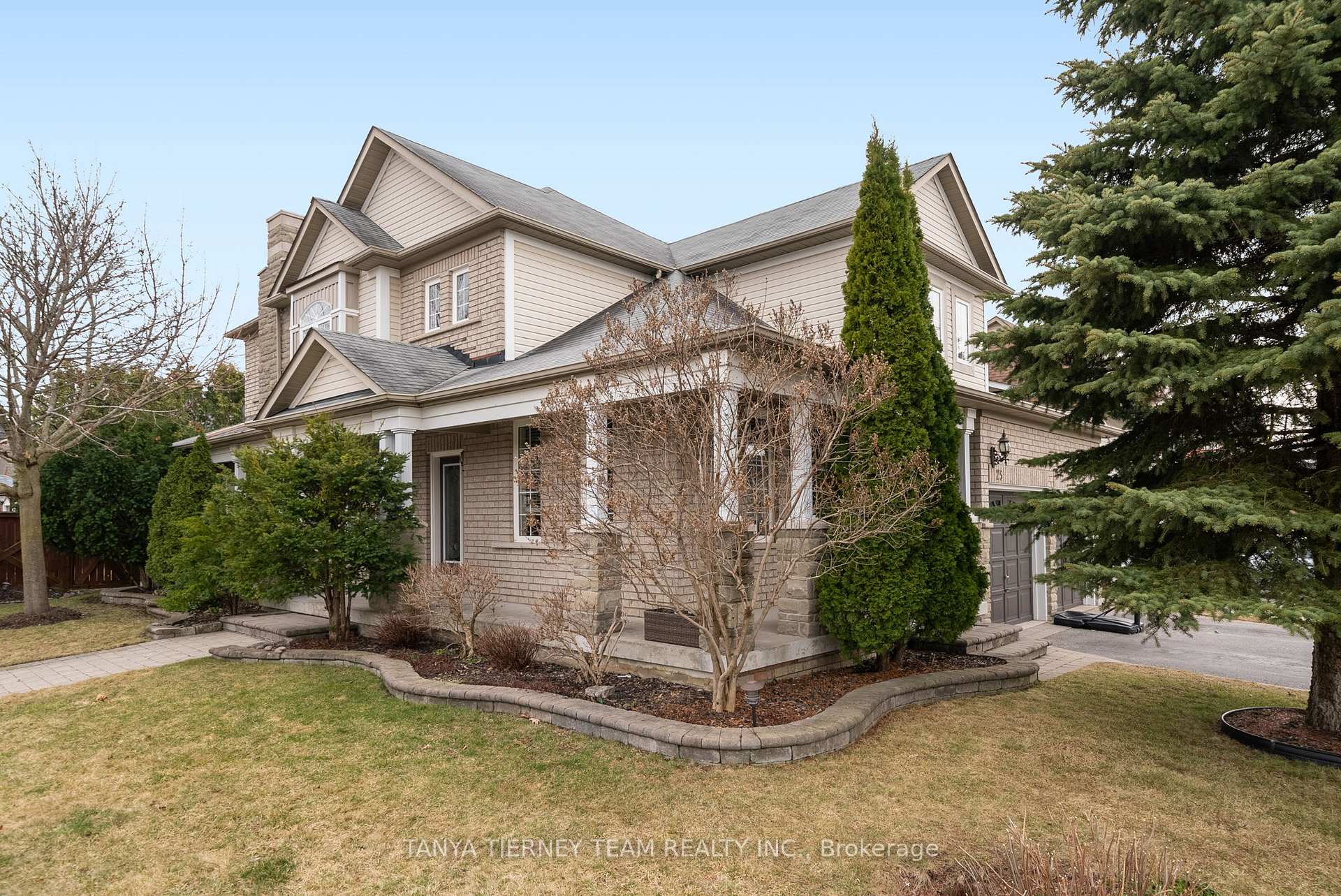 Photo 8 of 25 Holsted Road, Whitby, Brooklin — HOMEH