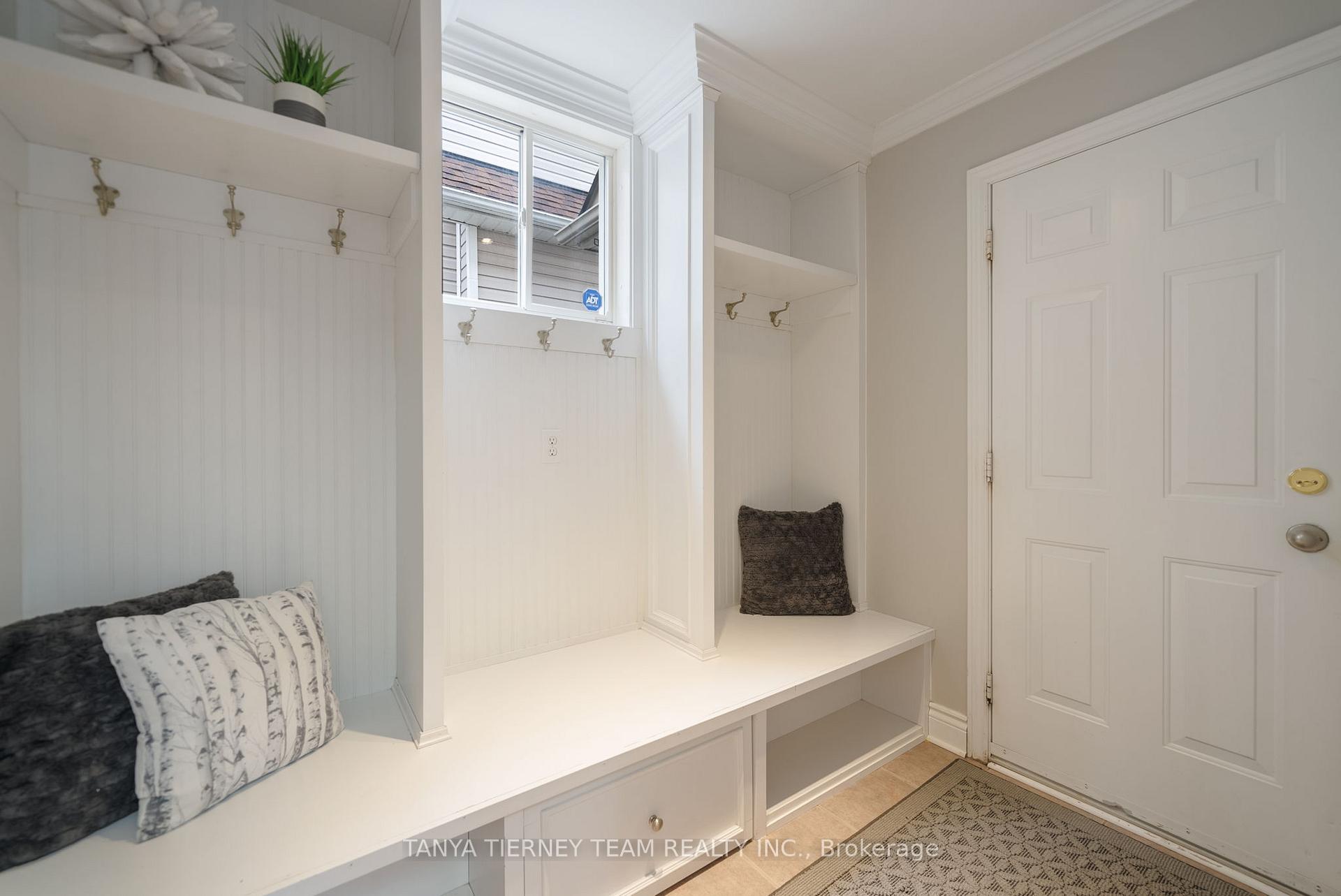 Photo 9 of 25 Holsted Road, Whitby, Brooklin — HOMEH