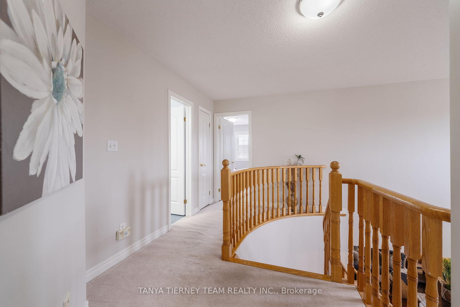 Photo 10 of 25 Holsted Road, Whitby, Brooklin — HOMEH