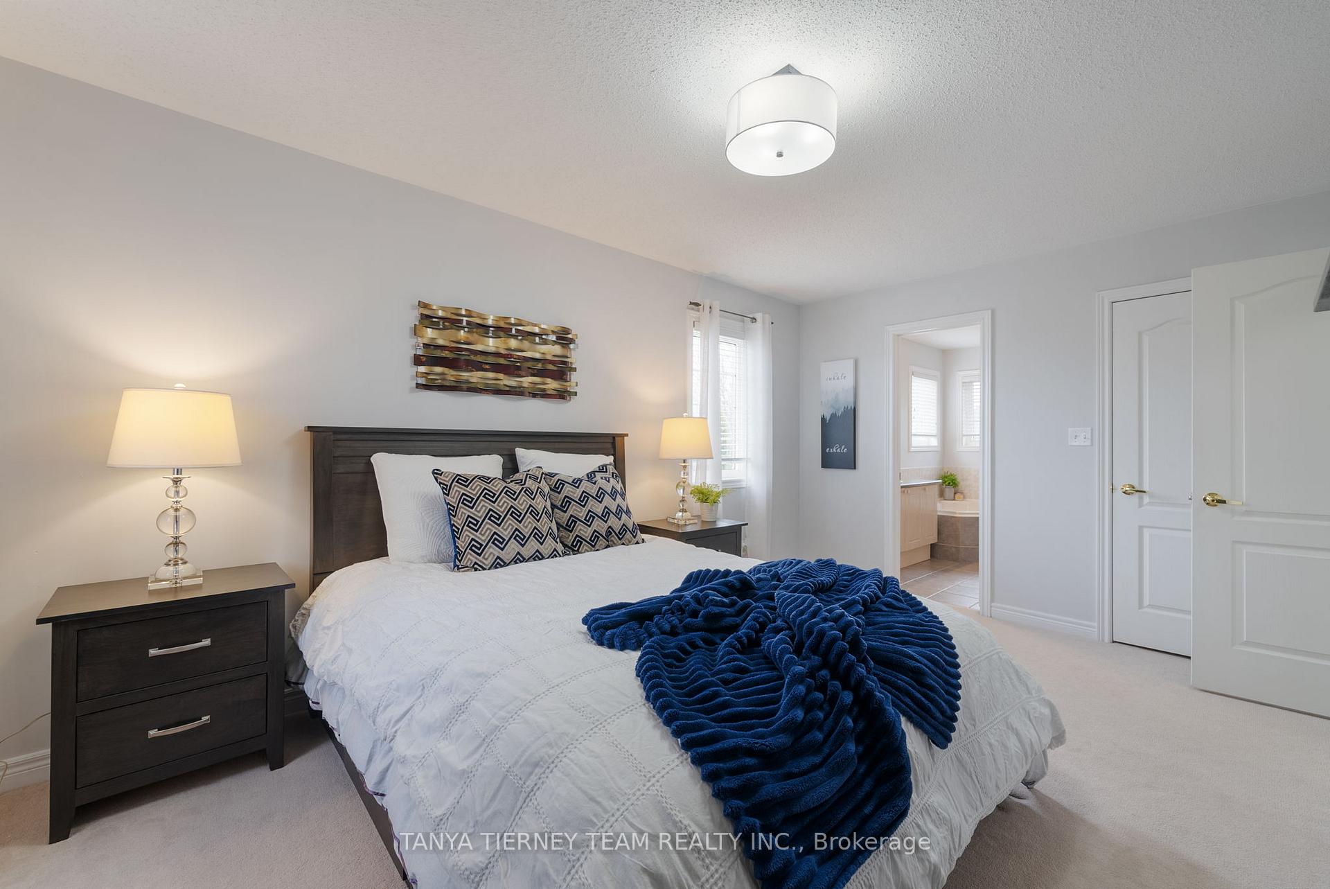 Photo 20 of 25 Holsted Road, Whitby, Brooklin — HOMEH