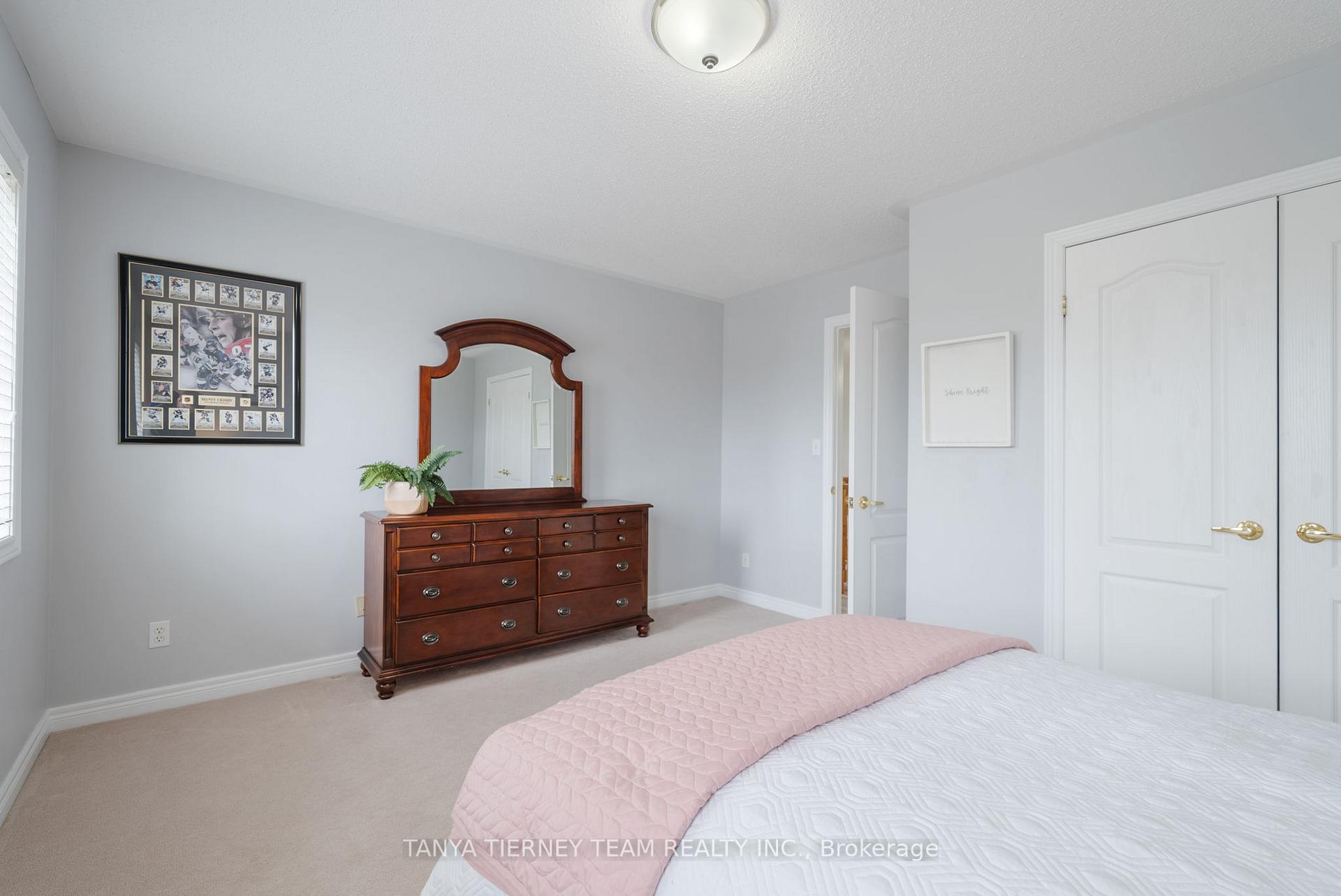 Photo 26 of 25 Holsted Road, Whitby, Brooklin — HOMEH