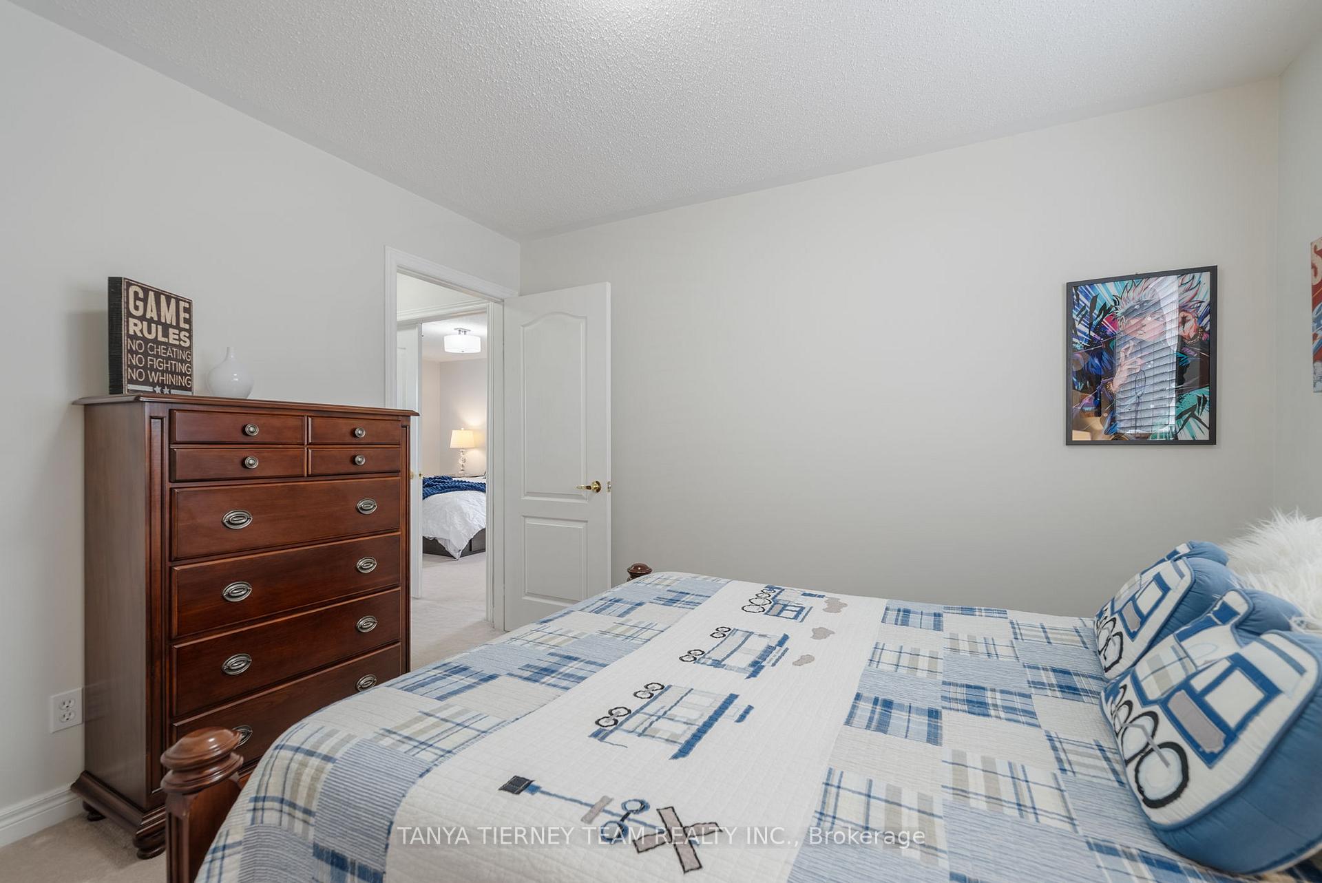 Photo 30 of 25 Holsted Road, Whitby, Brooklin — HOMEH