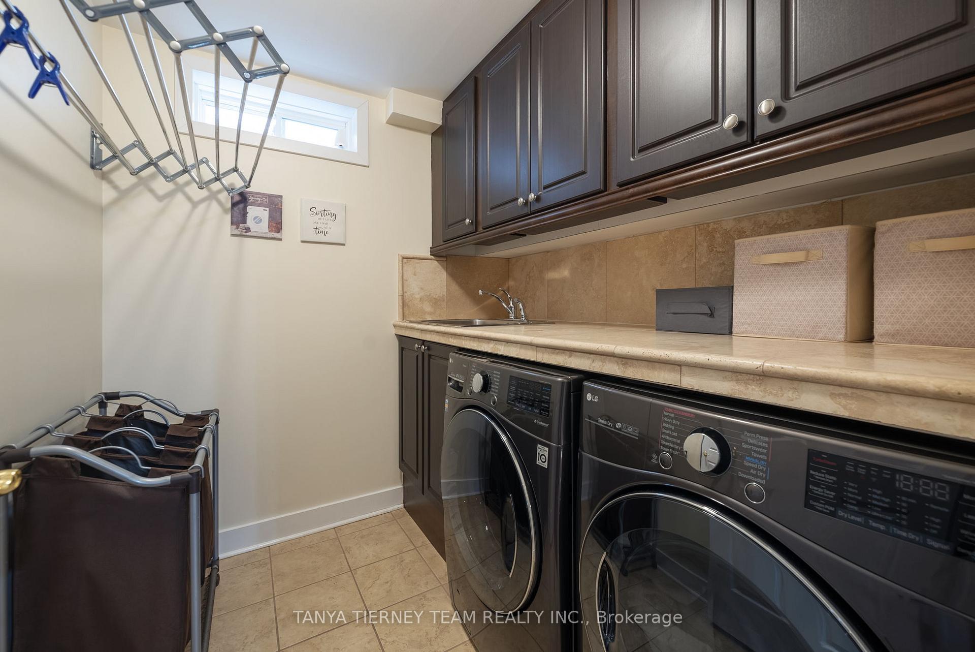 Photo 38 of 25 Holsted Road, Whitby, Brooklin — HOMEH