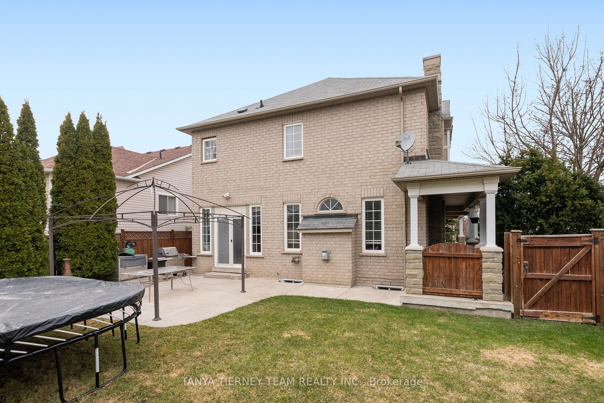 Photo 47 of 25 Holsted Road, Whitby, Brooklin — HOMEH
