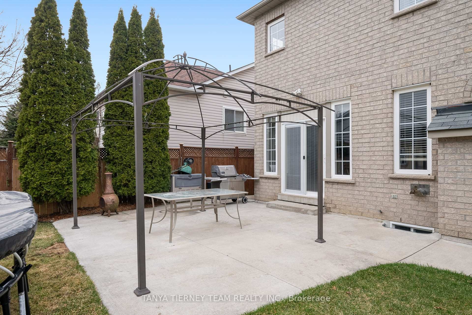 Photo 45 of 25 Holsted Road, Whitby, Brooklin — HOMEH