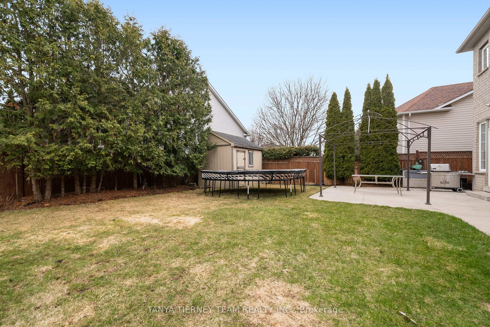 Photo 46 of 25 Holsted Road, Whitby, Brooklin — HOMEH