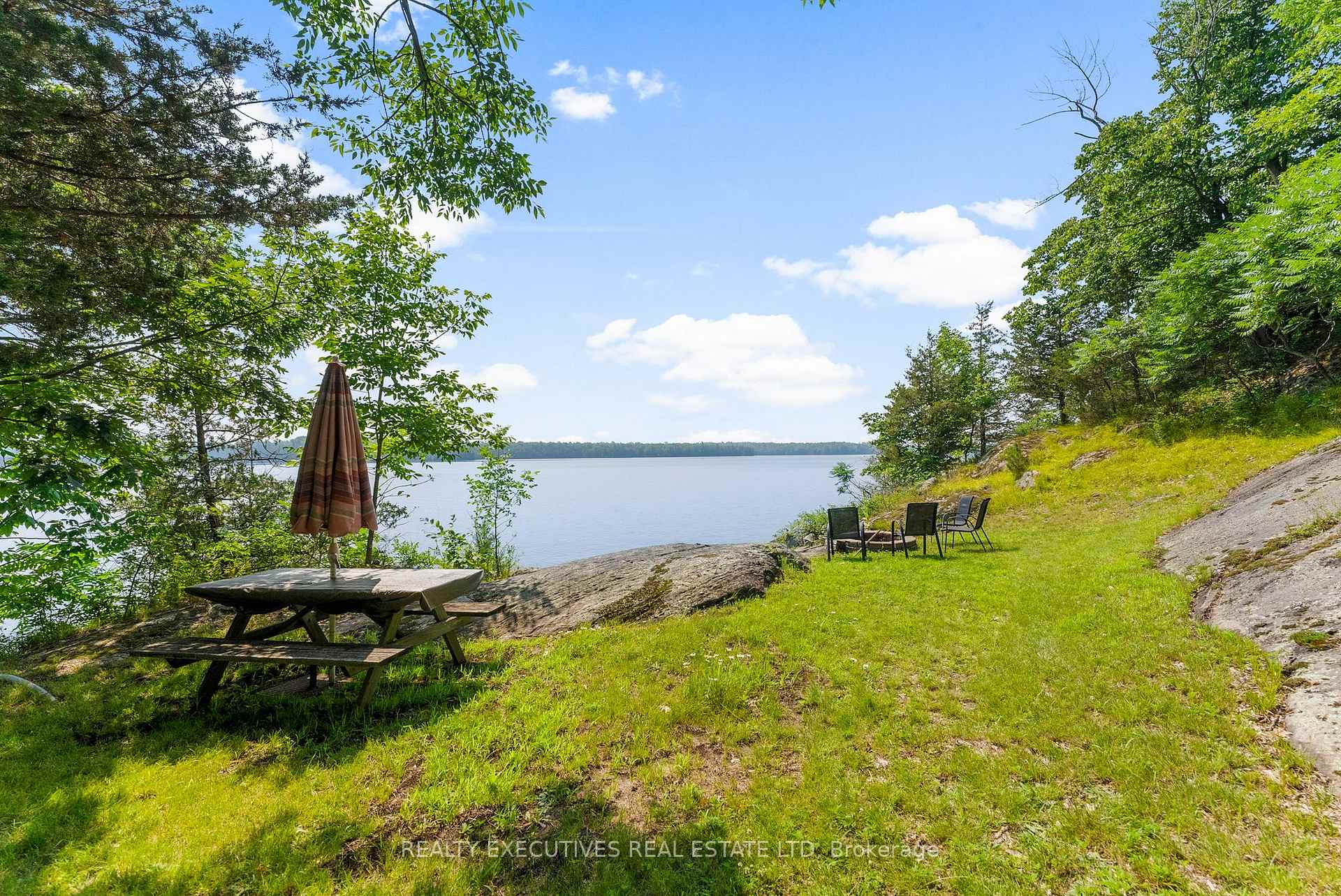 Photo 26 of 69 Partridge Lane, Frontenac, Frontenac South — HOMEH