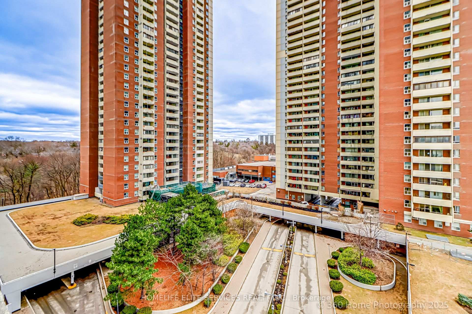Photo 18 of Unit 705, 1 Massey Square, Toronto, Crescent Town — HOMEH
