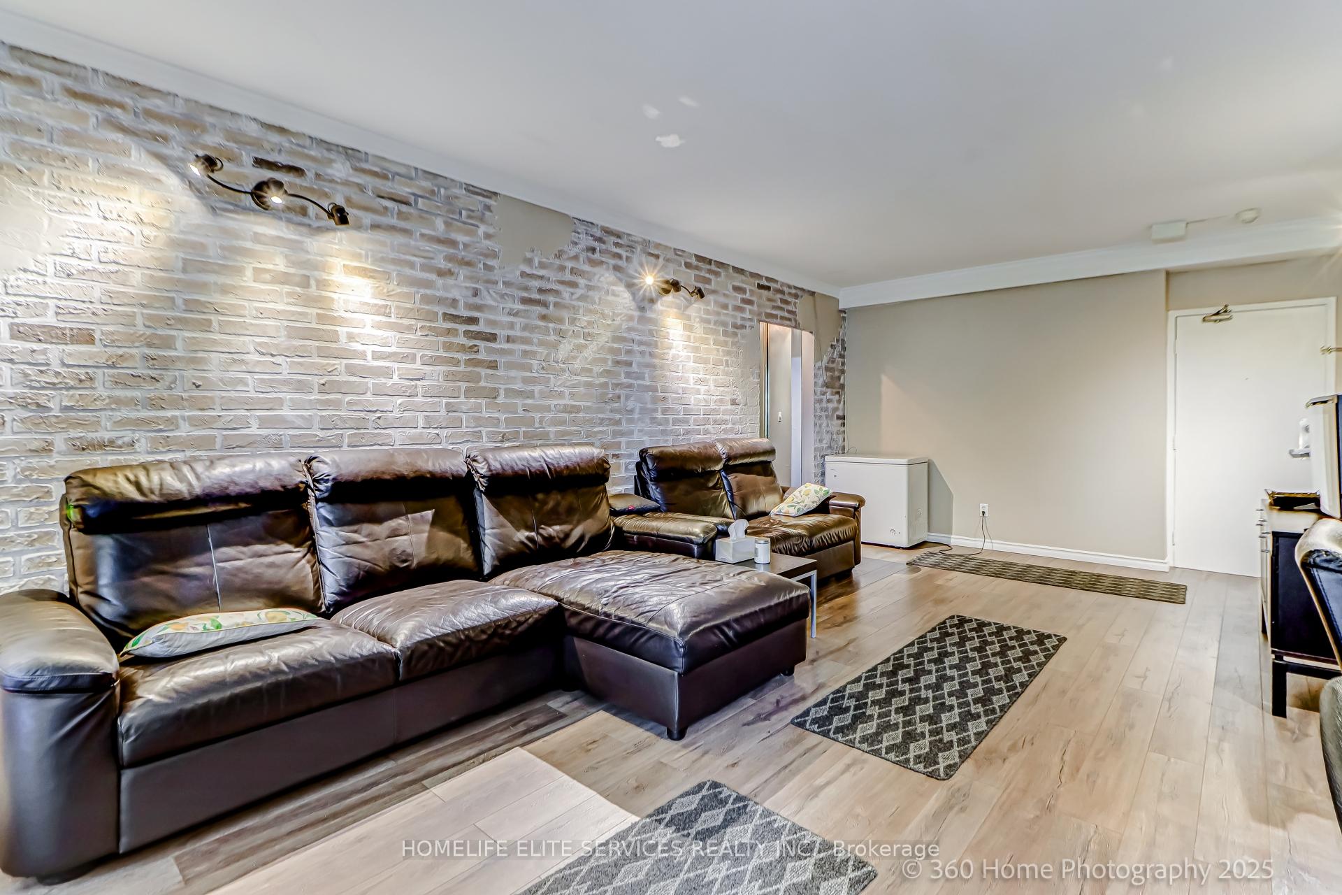Photo 8 of Unit 705, 1 Massey Square, Toronto, Crescent Town — HOMEH