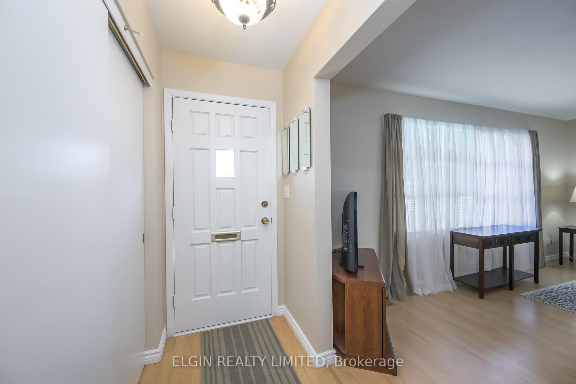 Photo 3 of 23 South Edgeware Road, St. Thomas — HOMEH