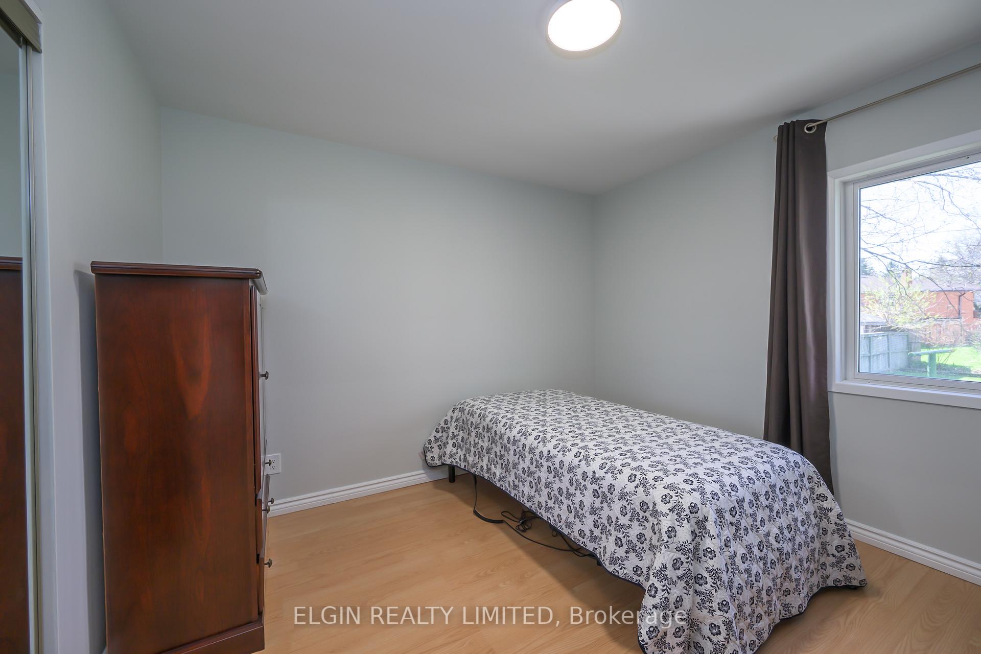 Photo 31 of 23 South Edgeware Road, St. Thomas — HOMEH