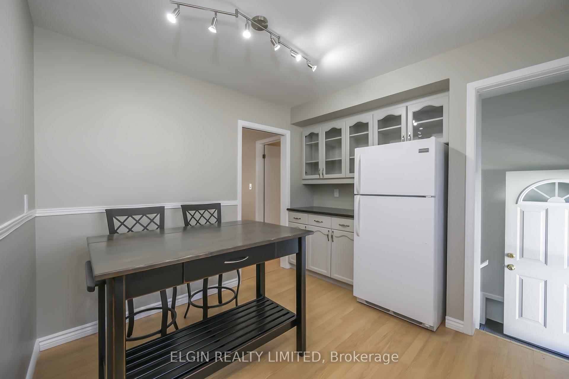 Photo 15 of 23 South Edgeware Road, St. Thomas — HOMEH