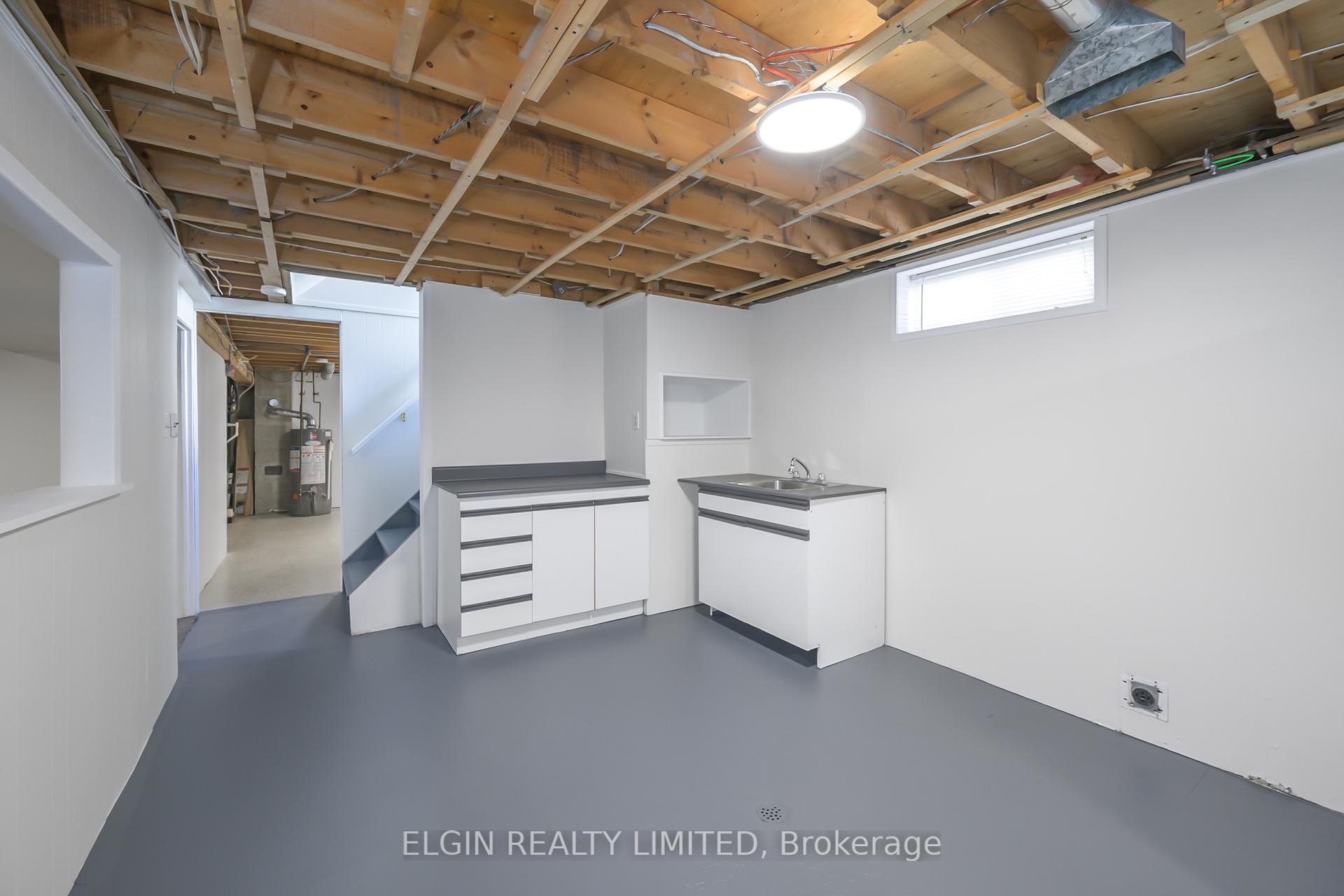 Photo 25 of 23 South Edgeware Road, St. Thomas — HOMEH