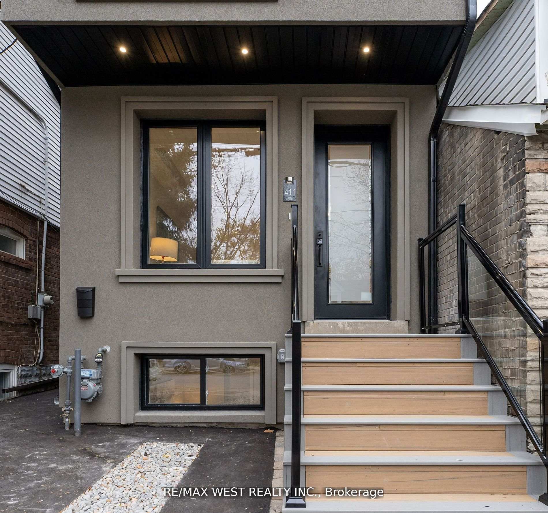 Photo 24 of Unit Upper Unit, 411 Main Street, Toronto, Woodbine-Lumsden — HOMEH