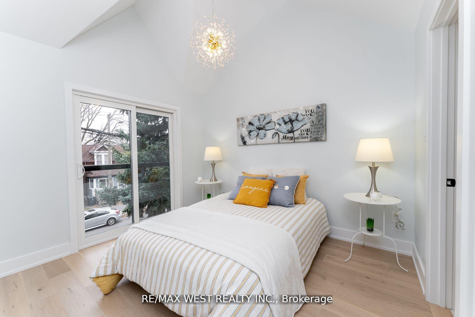 Photo 9 of Unit Upper Unit, 411 Main Street, Toronto, Woodbine-Lumsden — HOMEH