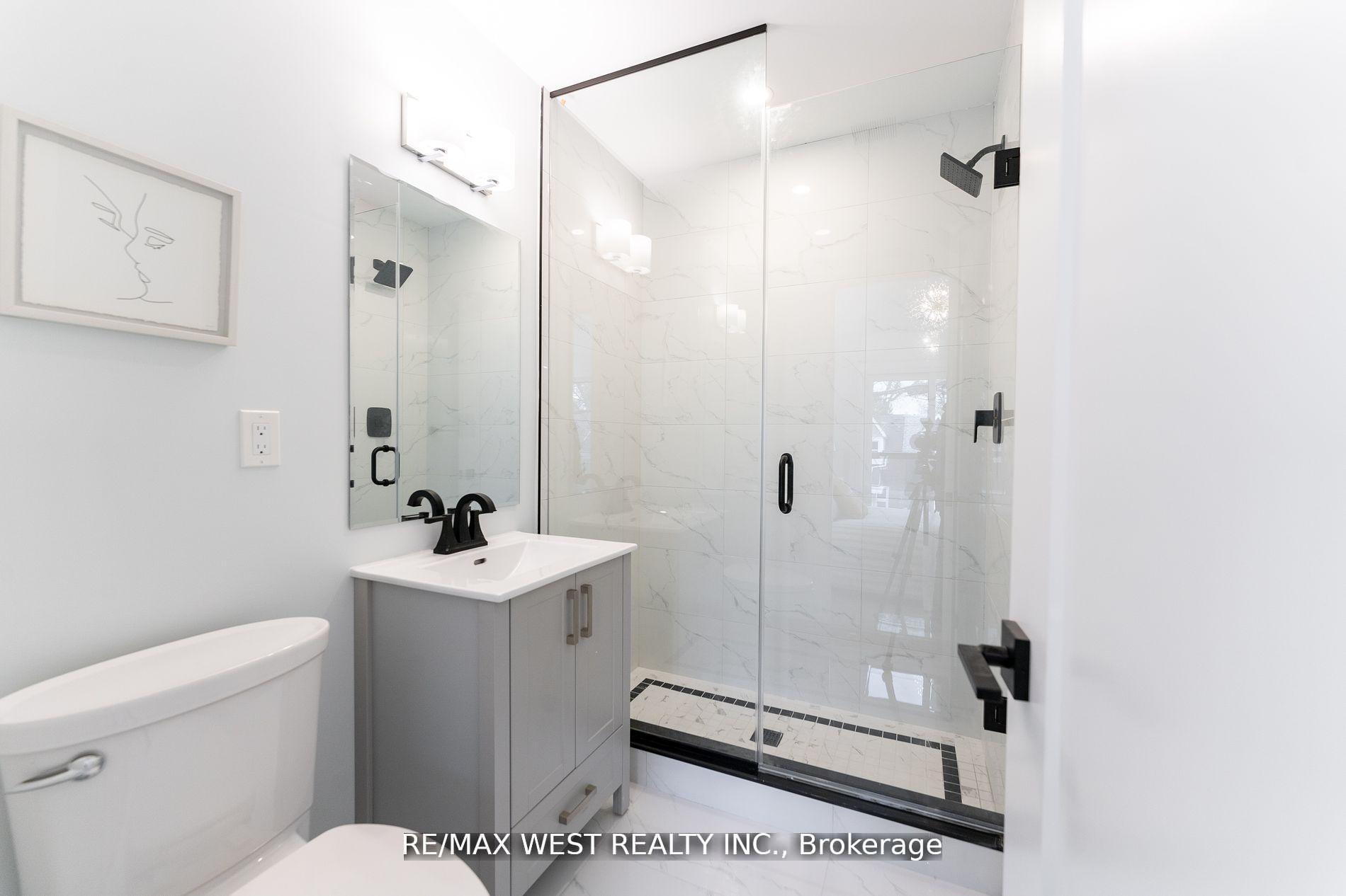 Photo 11 of Unit Upper Unit, 411 Main Street, Toronto, Woodbine-Lumsden — HOMEH