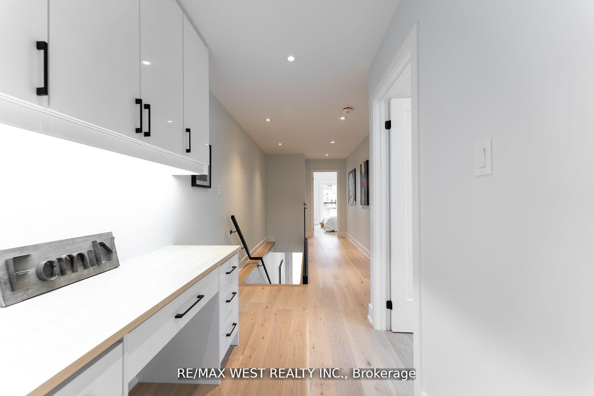 Photo 14 of Unit Upper Unit, 411 Main Street, Toronto, Woodbine-Lumsden — HOMEH