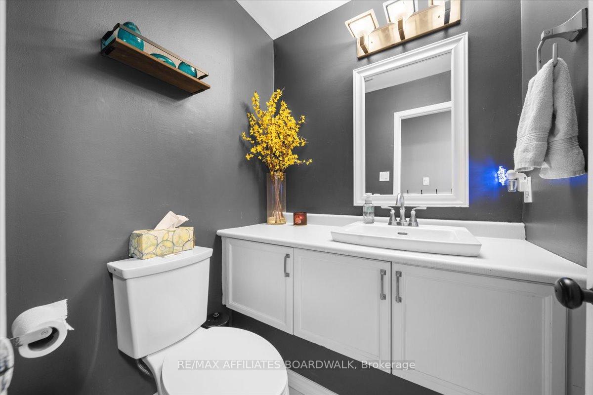 Photo 3 of 174 Woodpark Way, Ottawa, Barrhaven - Longfields — HOMEH