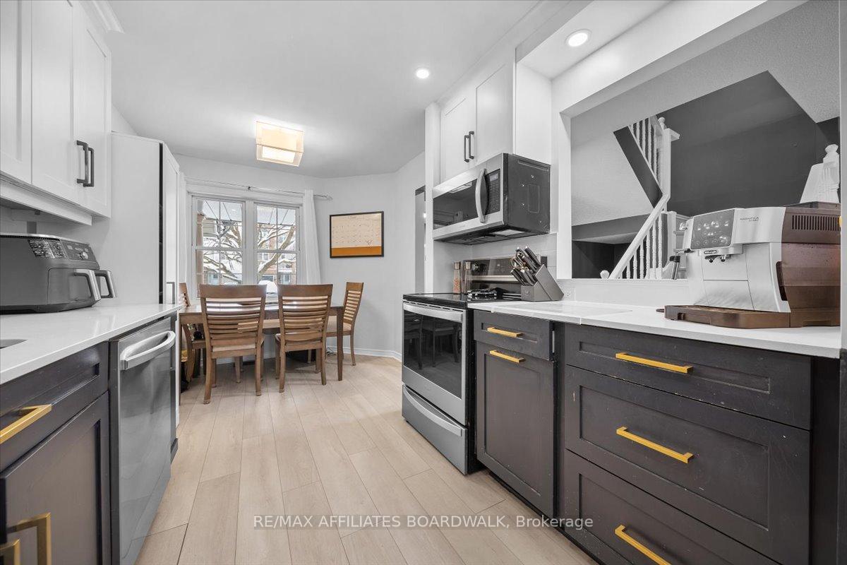 Photo 5 of 174 Woodpark Way, Ottawa, Barrhaven - Longfields — HOMEH
