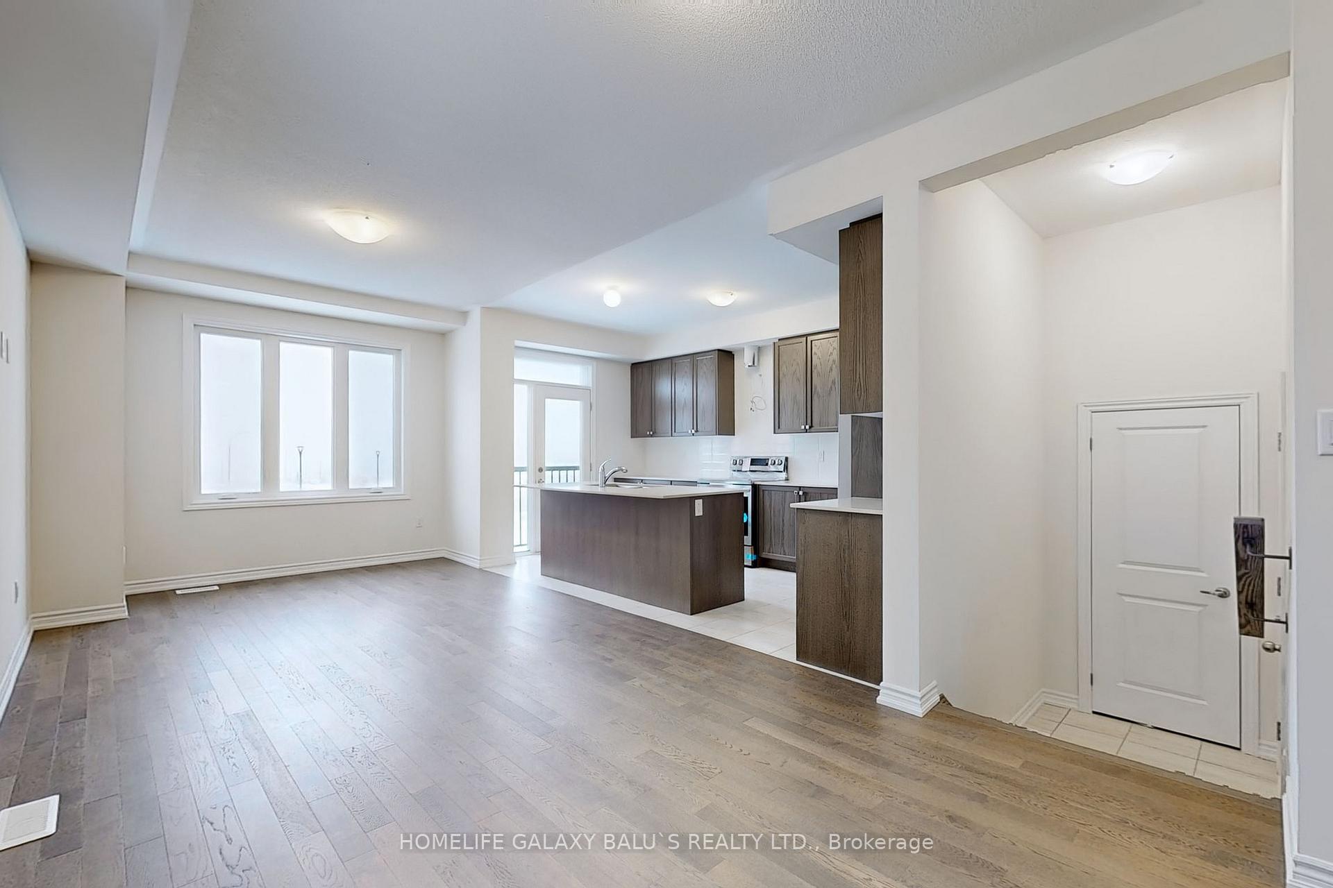 Photo 7 of 2915 Nakina Street E, Pickering, Rural Pickering — HOMEH