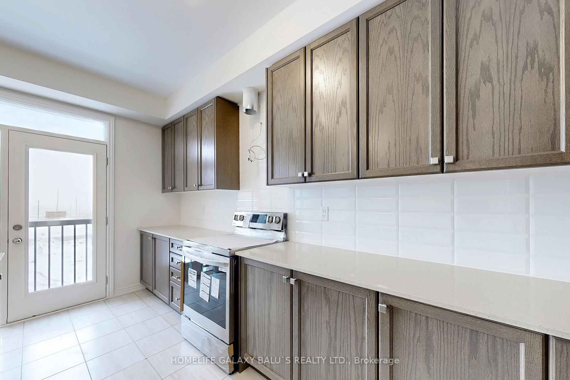 Photo 37 of 2915 Nakina Street E, Pickering, Rural Pickering — HOMEH