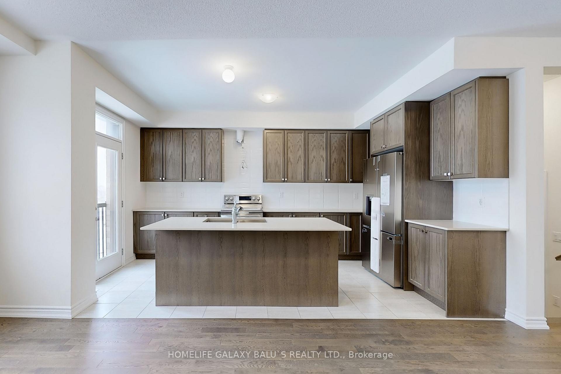 Photo 32 of 2915 Nakina Street E, Pickering, Rural Pickering — HOMEH