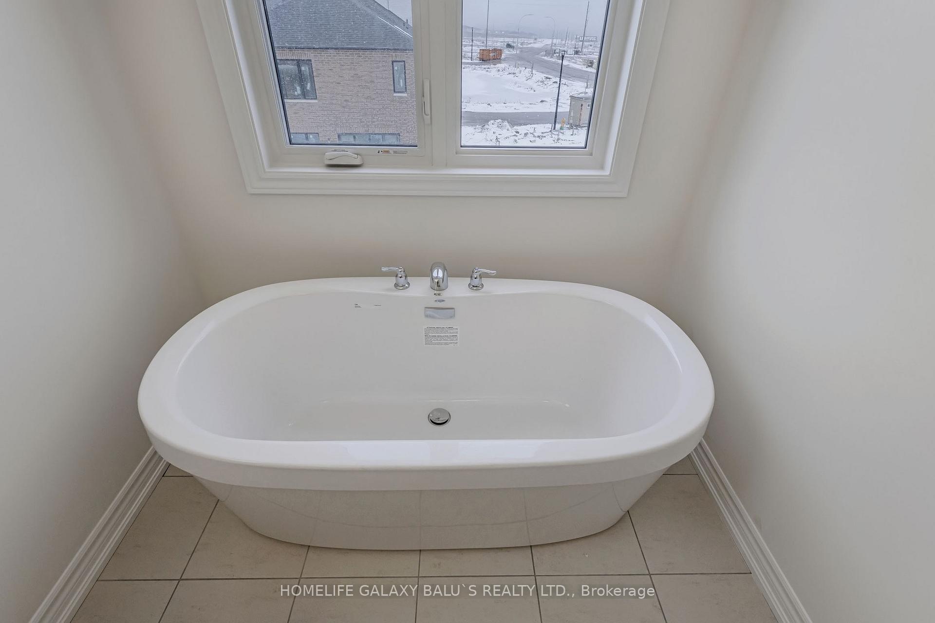Photo 22 of 2915 Nakina Street E, Pickering, Rural Pickering — HOMEH
