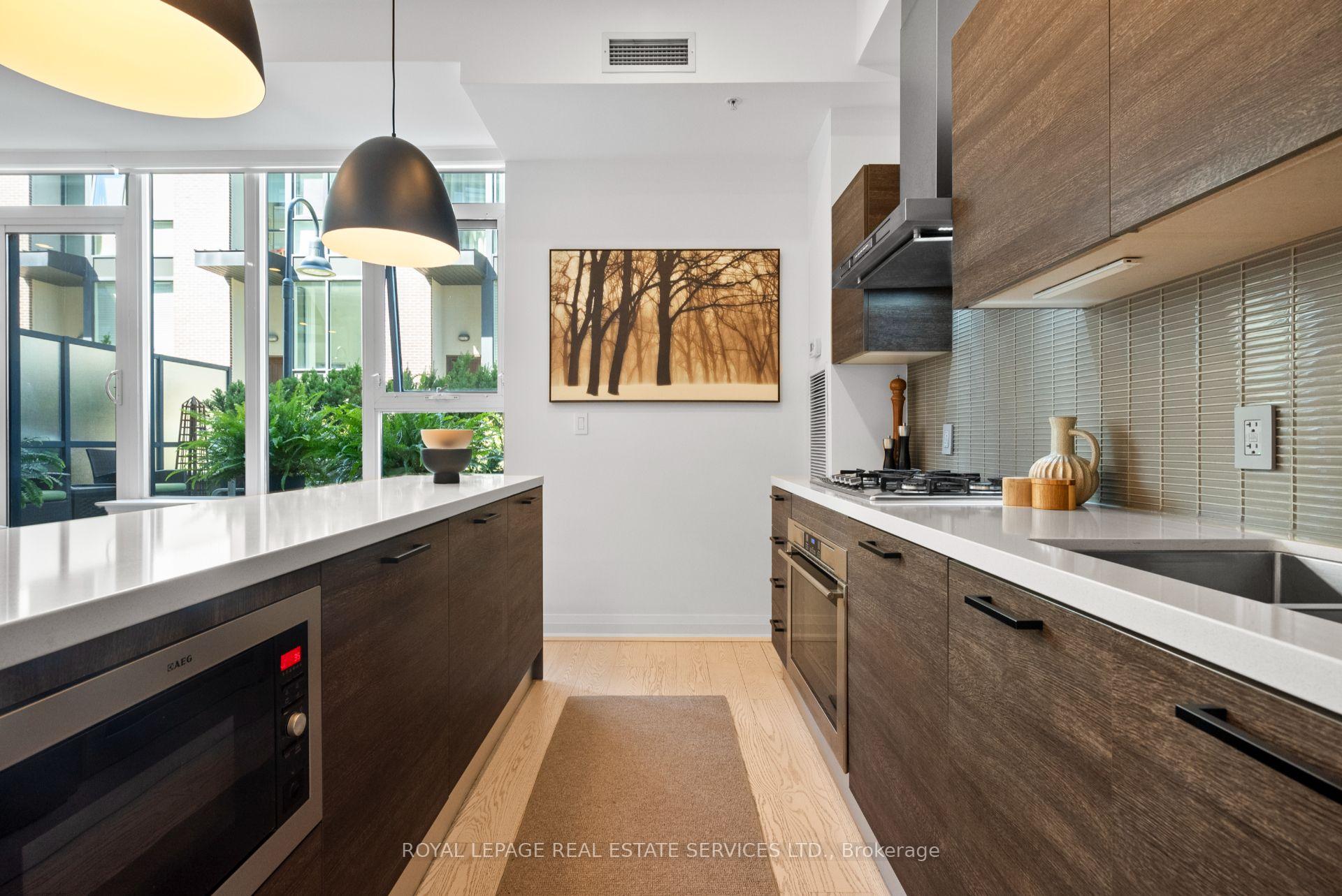 Photo 12 of Unit 208, 2 Bellefair Avenue, Toronto, The Beaches — HOMEH