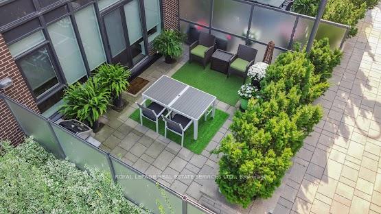Photo 11 of Unit 208, 2 Bellefair Avenue, Toronto, The Beaches — HOMEH