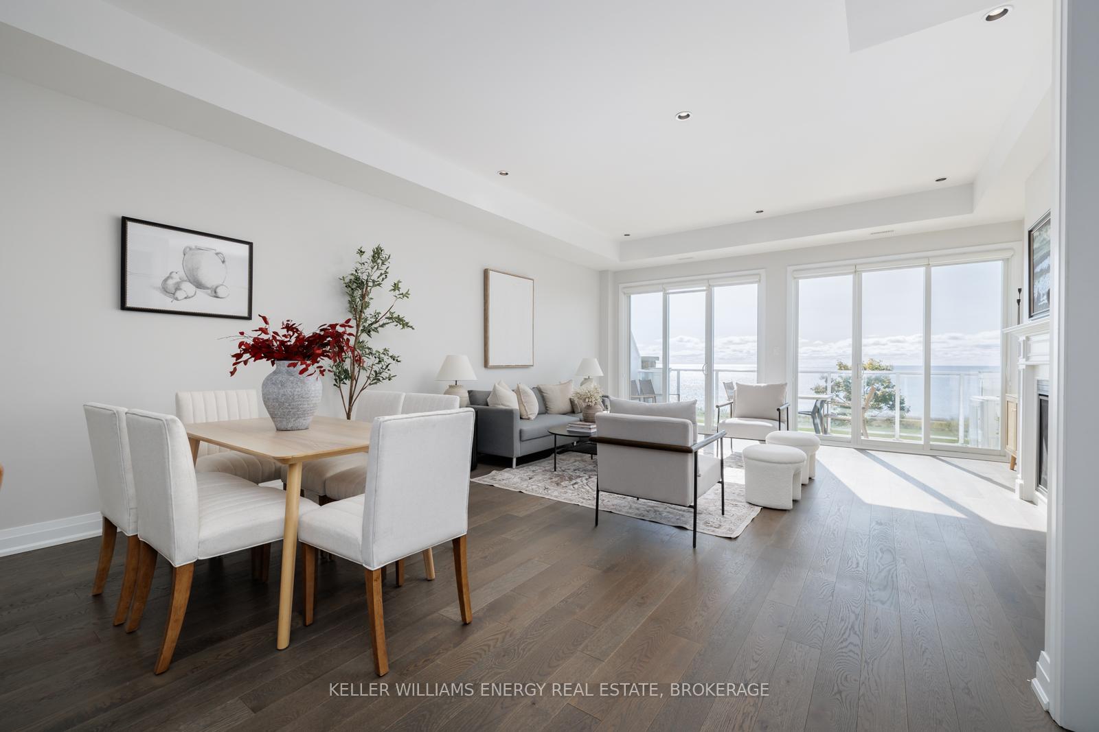 Photo 3 of Unit 2, 325 Lakebreeze Drive, Clarington, Newcastle — HOMEH