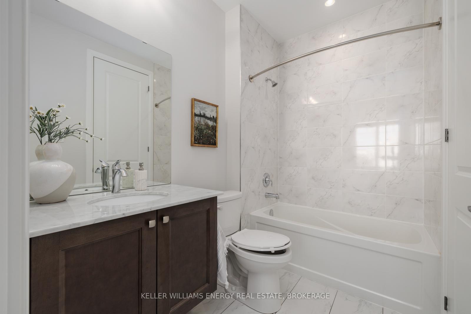 Photo 21 of Unit 2, 325 Lakebreeze Drive, Clarington, Newcastle — HOMEH