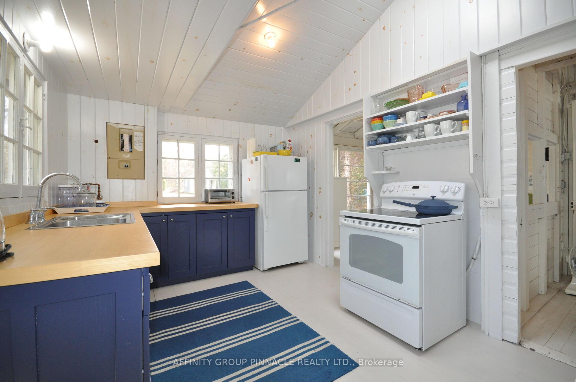 Photo 9 of 27250 Cedarhurst Beach Road, Brock, Beaverton — HOMEH