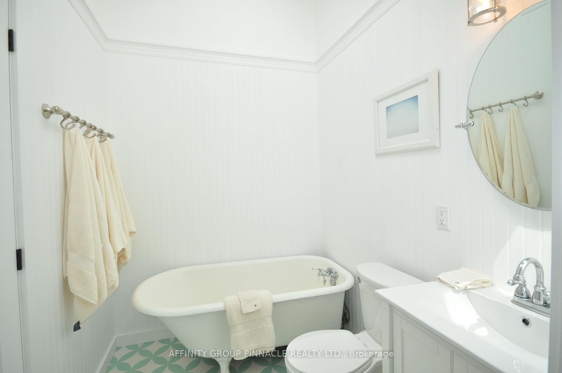 Photo 14 of 27250 Cedarhurst Beach Road, Brock, Beaverton — HOMEH