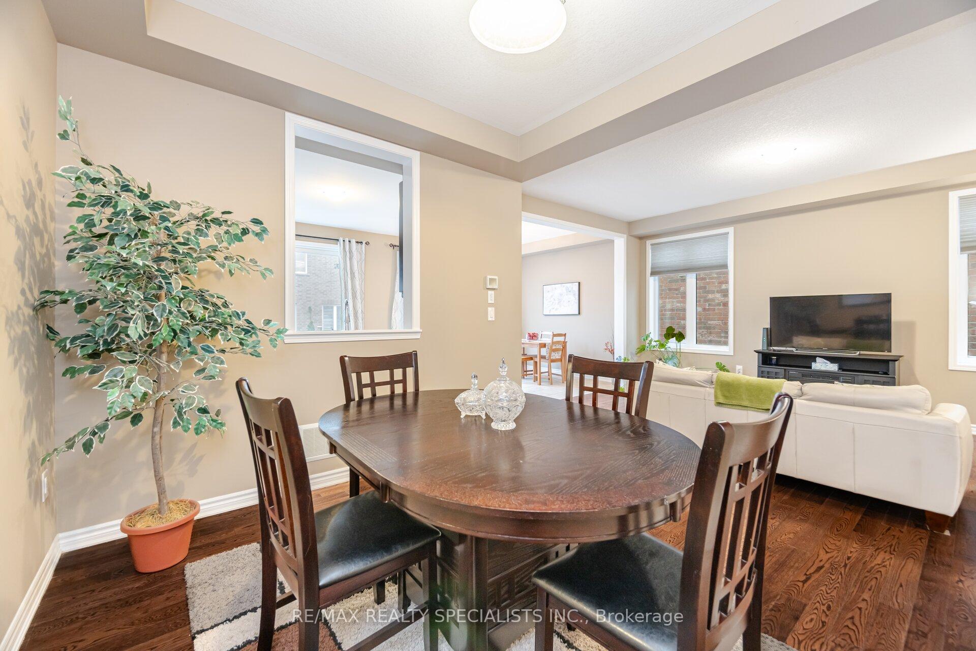 Photo 8 of 55 Sipes Drive, Hamilton, Waterdown — HOMEH