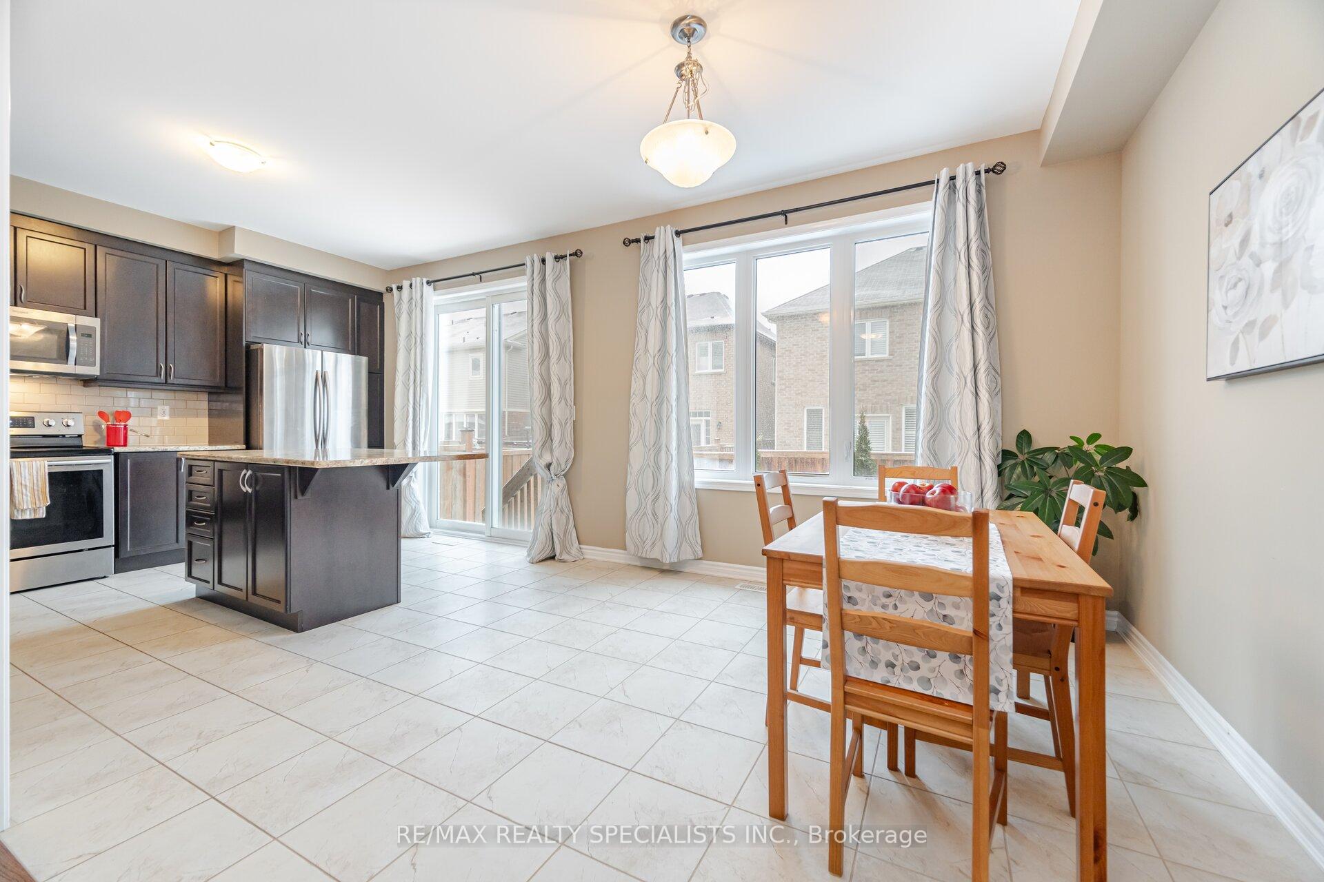 Photo 19 of 55 Sipes Drive, Hamilton, Waterdown — HOMEH
