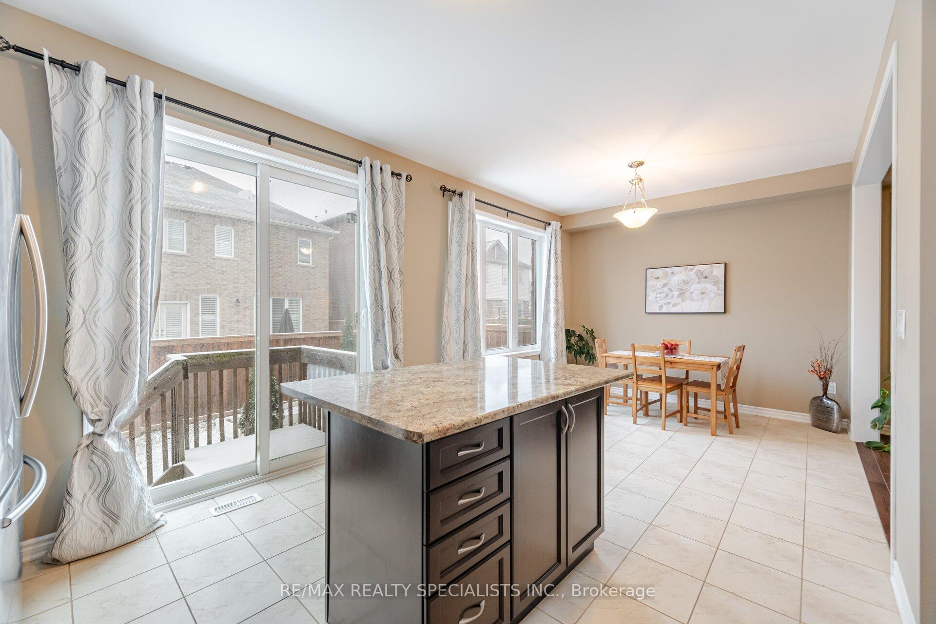 Photo 18 of 55 Sipes Drive, Hamilton, Waterdown — HOMEH