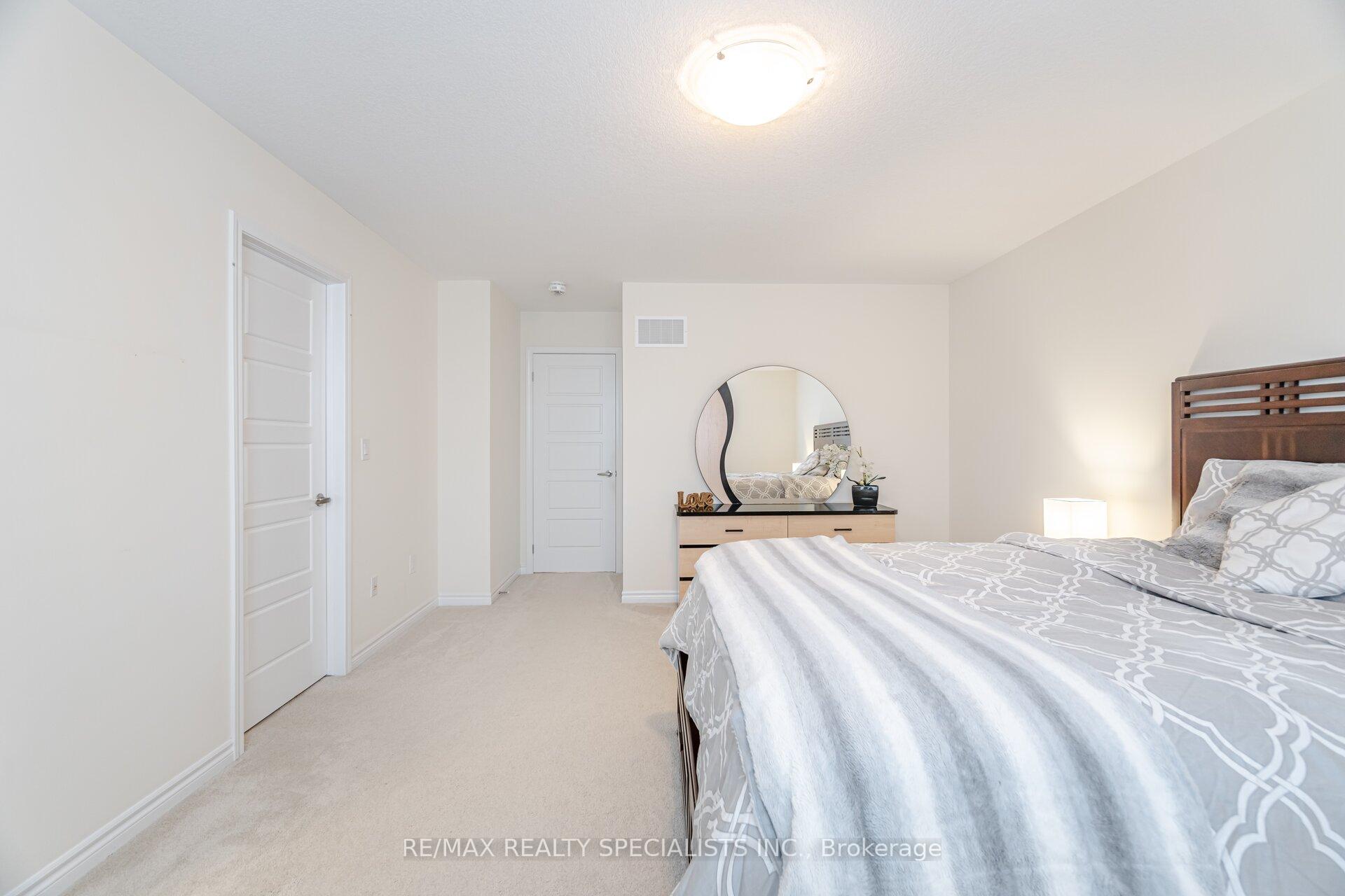 Photo 28 of 55 Sipes Drive, Hamilton, Waterdown — HOMEH