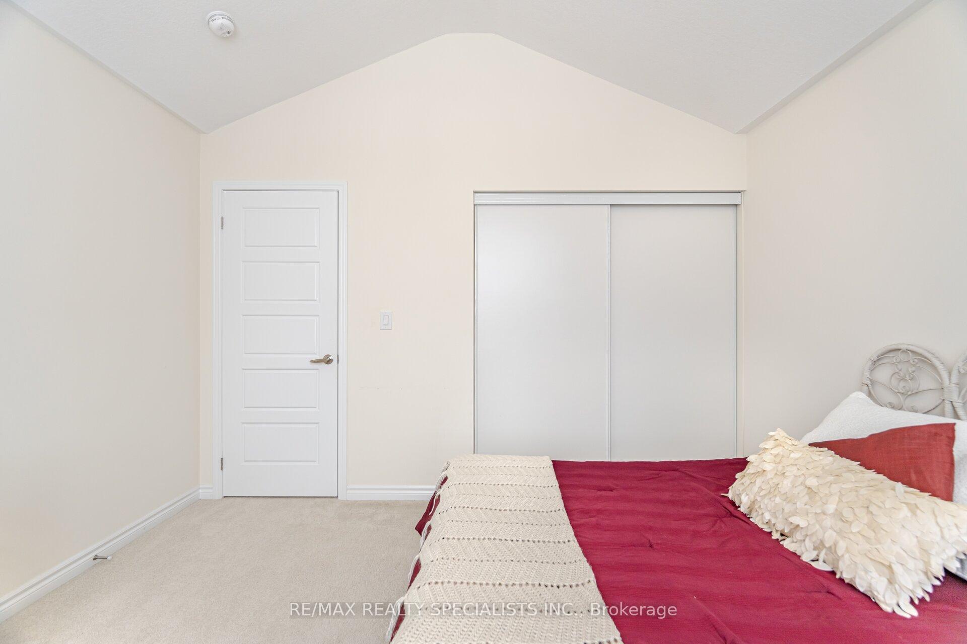 Photo 31 of 55 Sipes Drive, Hamilton, Waterdown — HOMEH