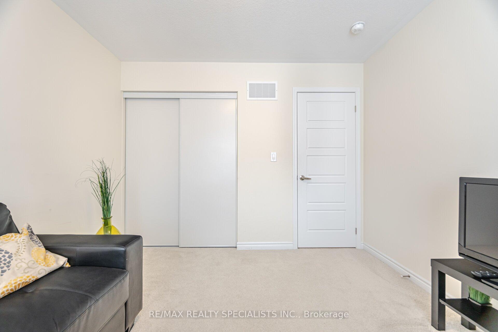 Photo 32 of 55 Sipes Drive, Hamilton, Waterdown — HOMEH