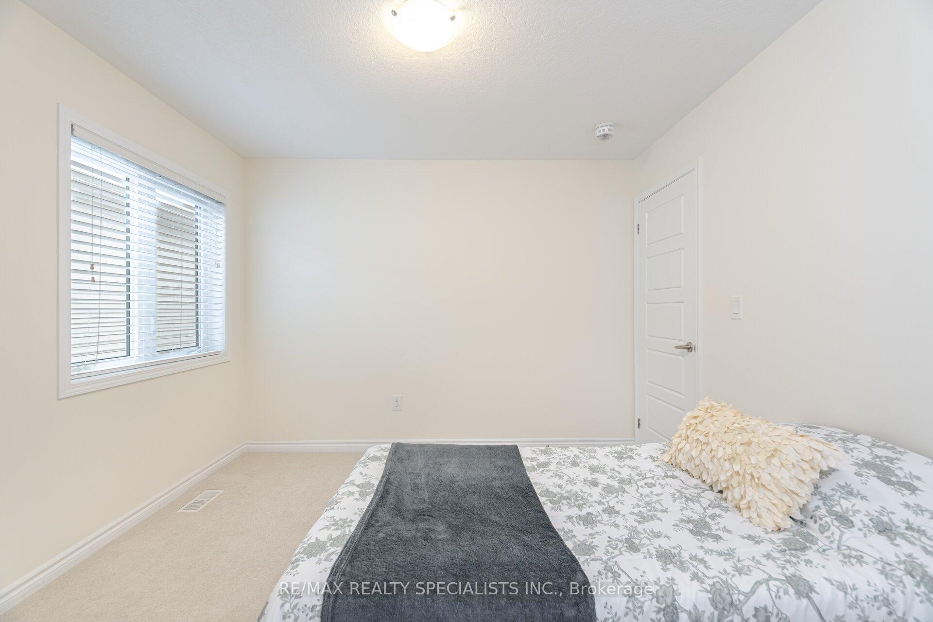 Photo 34 of 55 Sipes Drive, Hamilton, Waterdown — HOMEH
