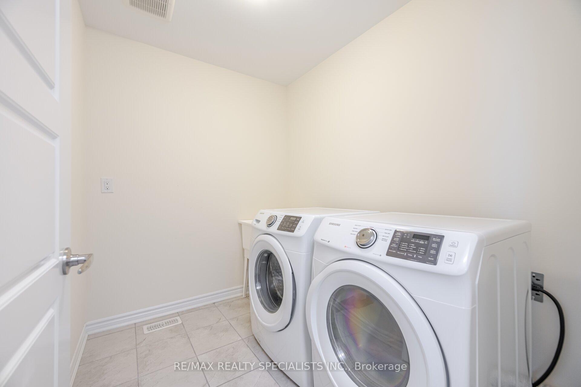 Photo 35 of 55 Sipes Drive, Hamilton, Waterdown — HOMEH