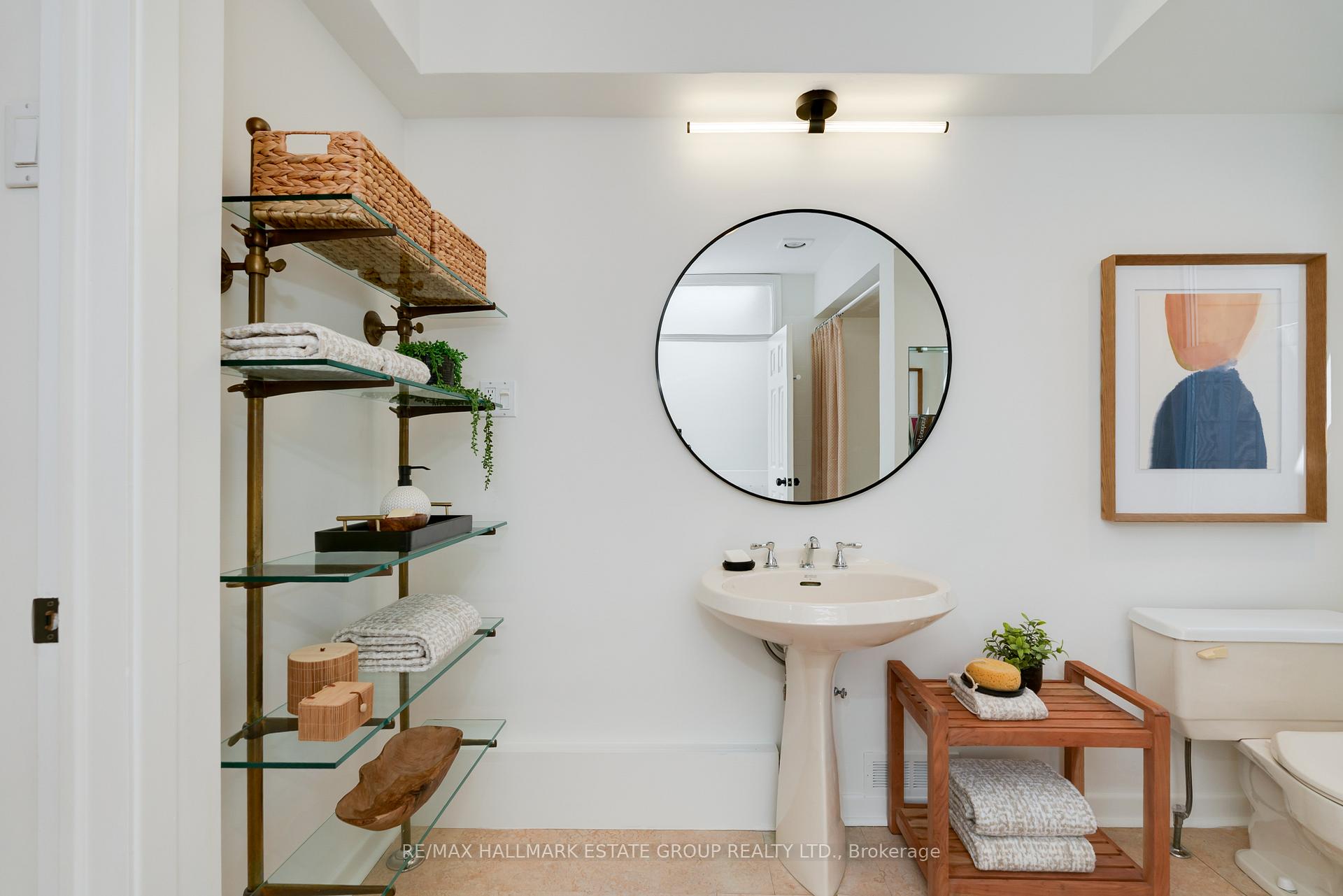 Photo 24 of 123 Withrow Avenue, Toronto, North Riverdale — HOMEH