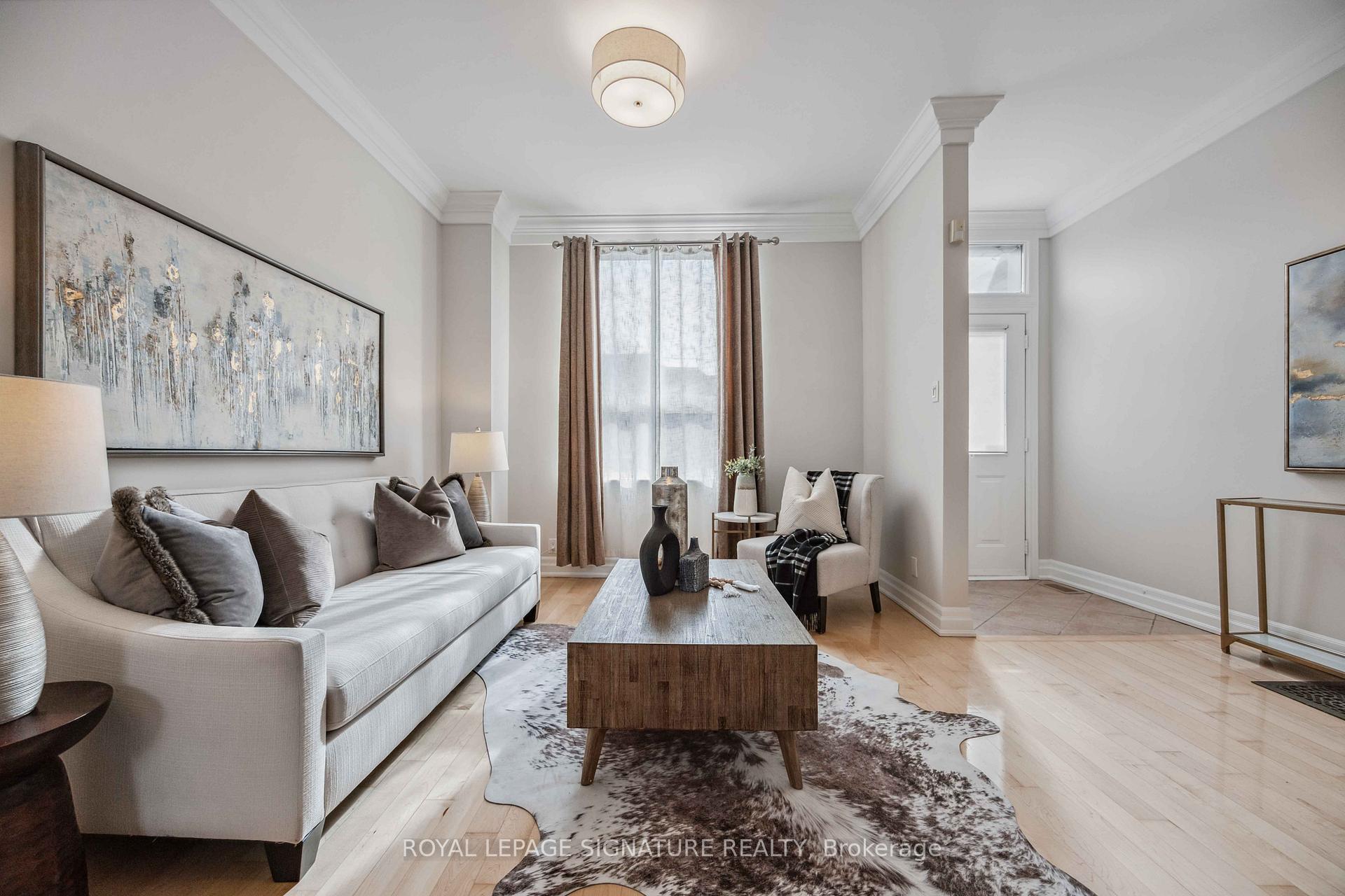Photo 4 of 1318 Dundas Street E, Toronto, South Riverdale — HOMEH